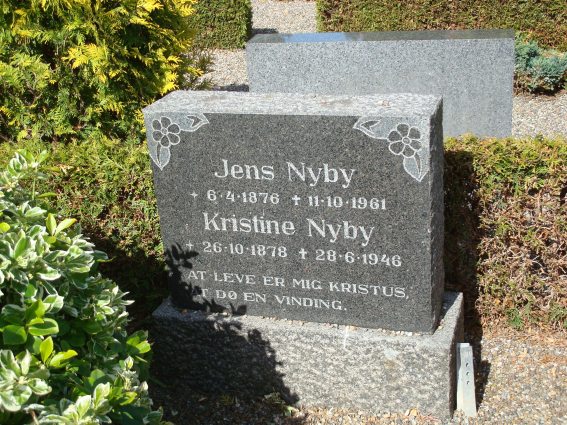 Billede af gravsten på Vejerslev Kirkegård